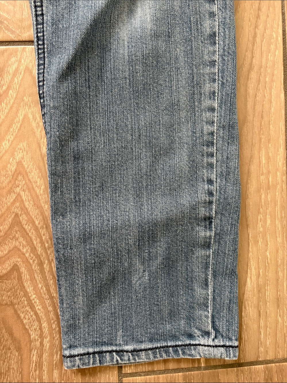Democracy Equality Skinny Boyfriend Blue denim distressed Jeans Women’s 10 pants - Picture 6 of 10
